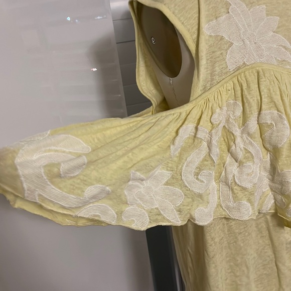 Free People 'Georgina' Embroidered Cold Shoulder Yellow Top L - Picture 3 of 10